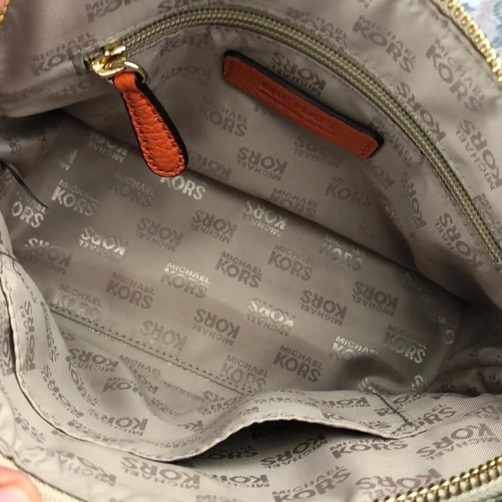 Michael Kors Cindy Signature Dome Crossbody